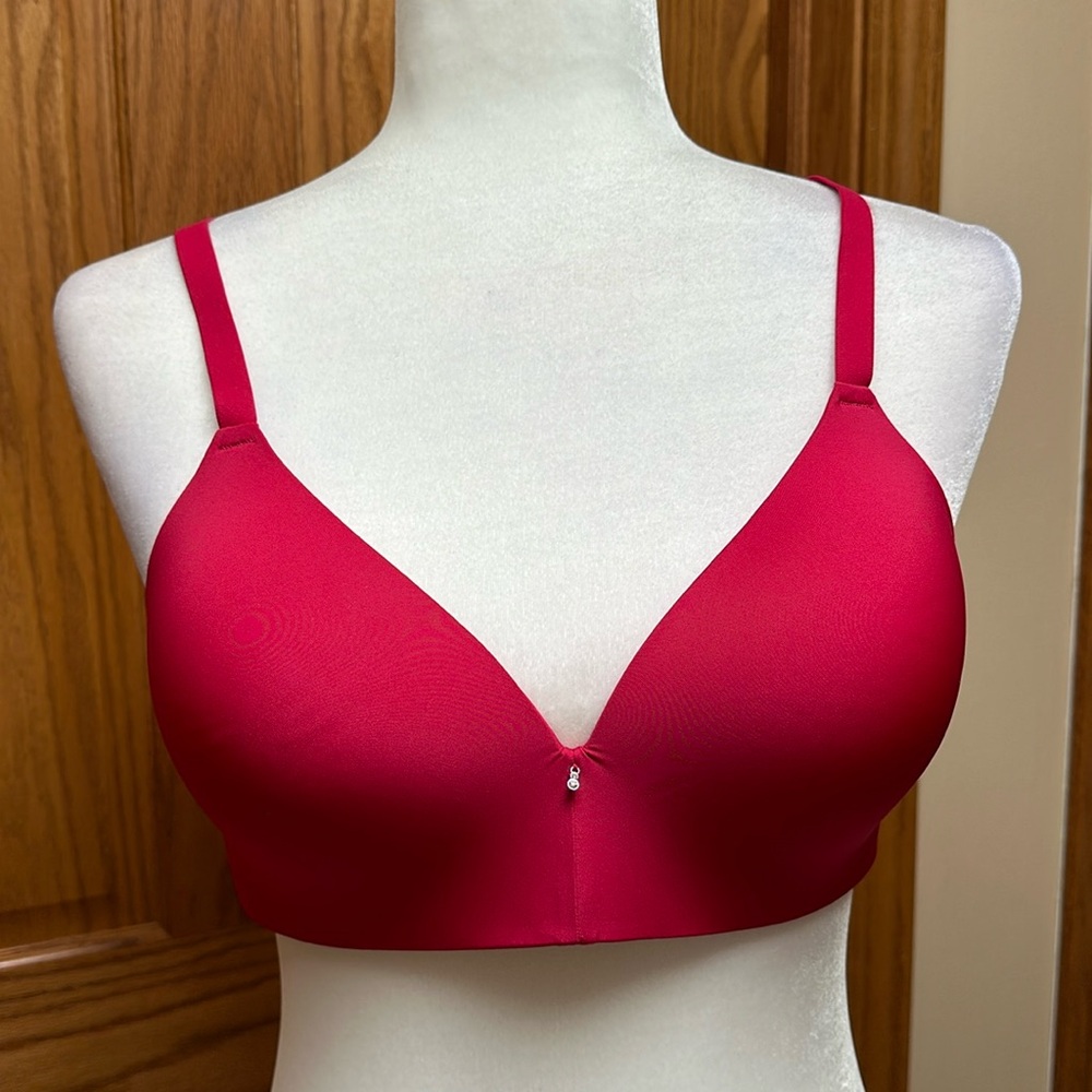 Montelle Intimates Wire-free T-shirt bra size 30F - New in color Raspberry